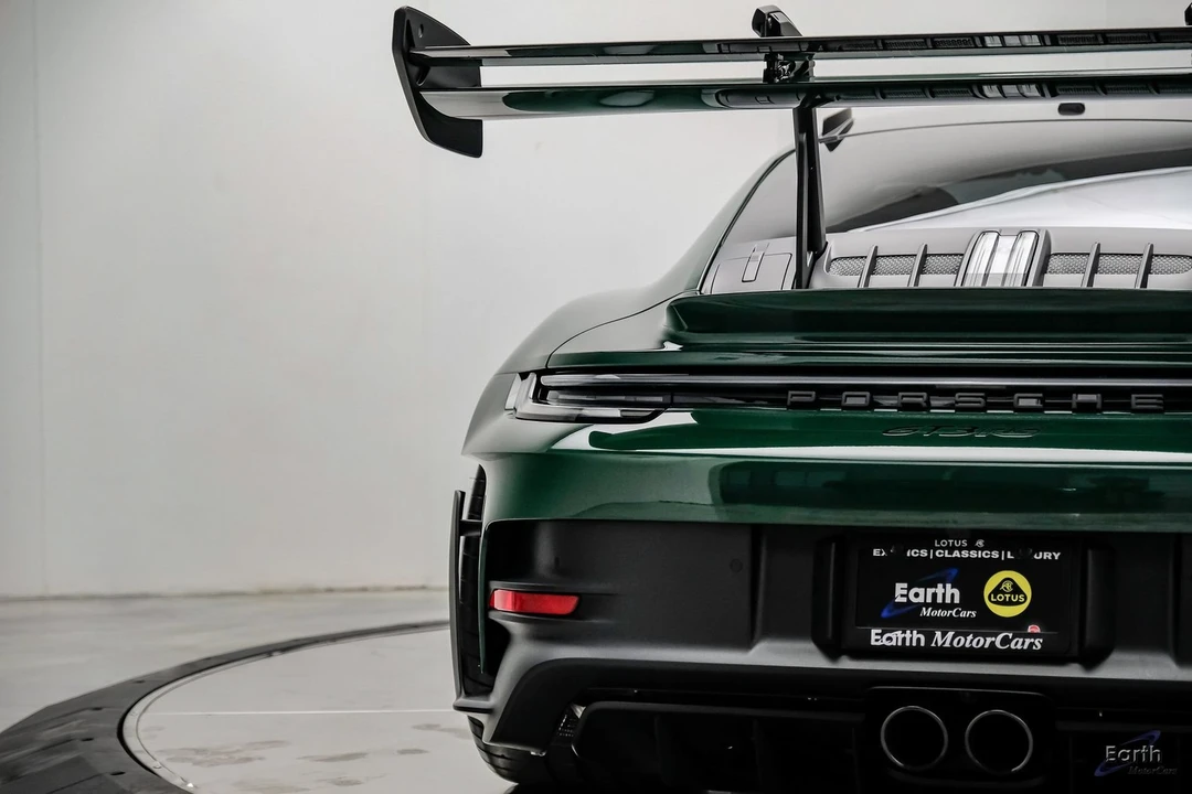 2025 Porsche 992 GT3 RS - Image 17 of 31