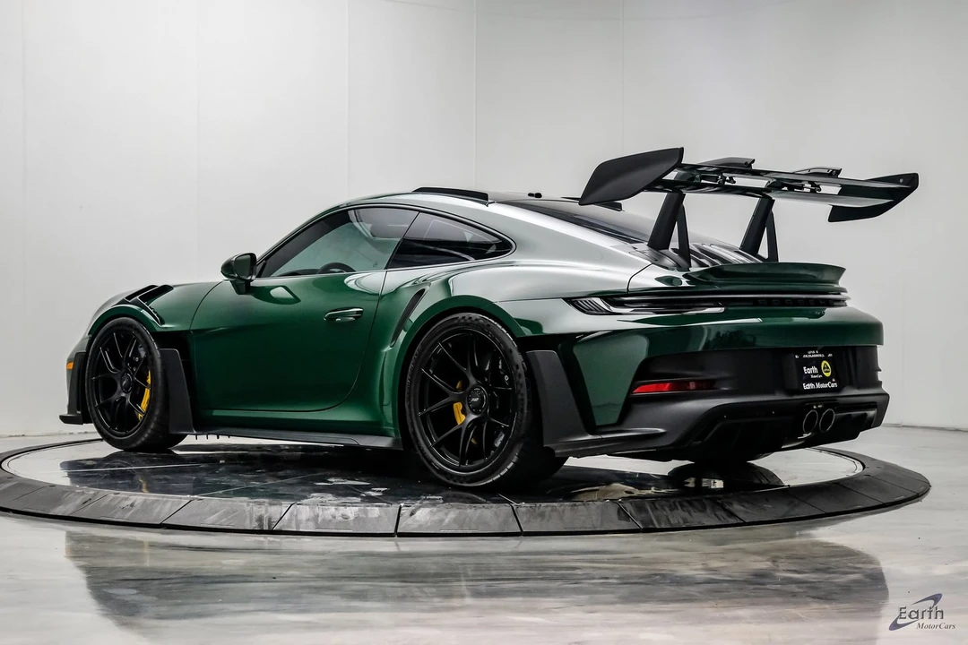 2025 Porsche 992 GT3 RS - Image 13 of 31