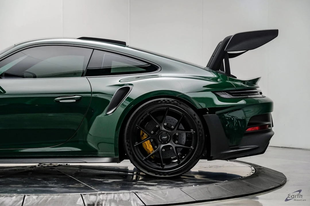2025 Porsche 992 GT3 RS - Image 11 of 31