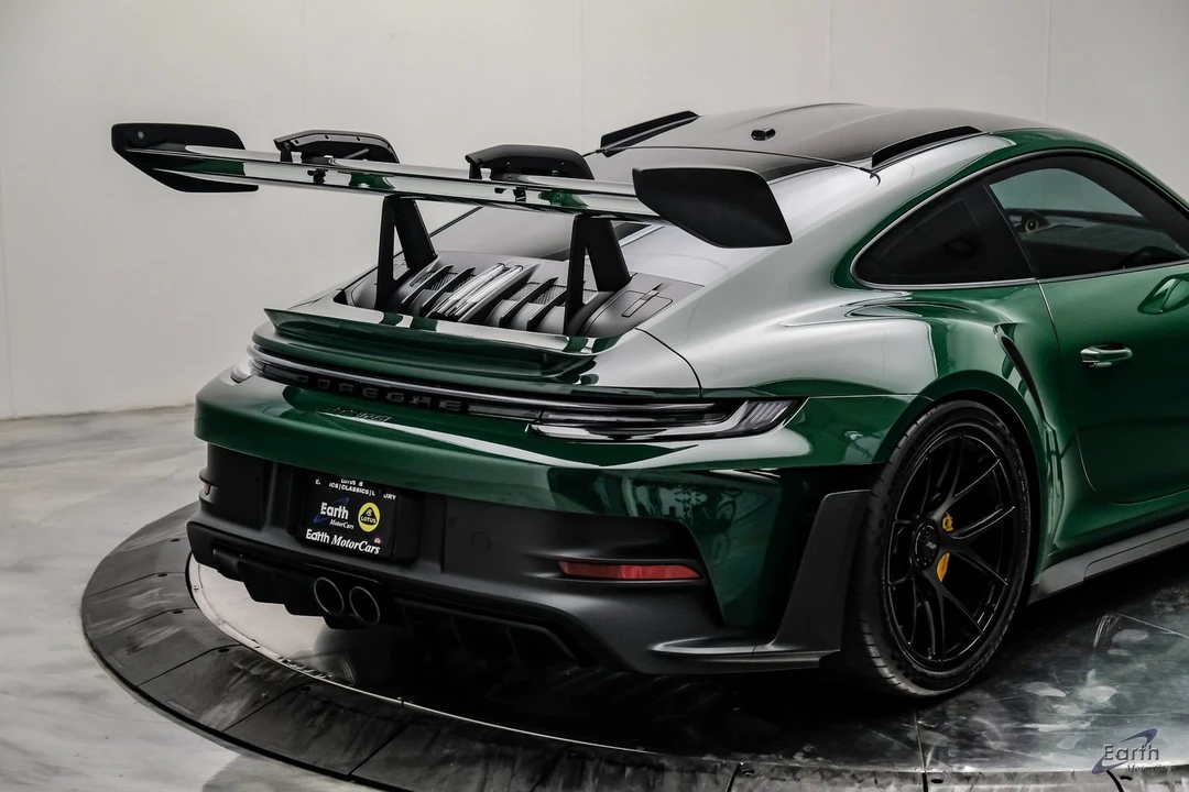 2025 Porsche 992 GT3 RS - Image 25 of 31