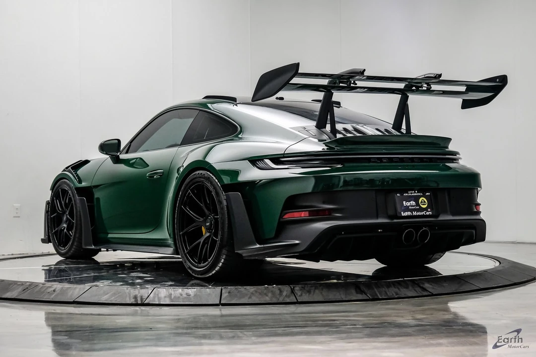2025 Porsche 992 GT3 RS - Image 14 of 31