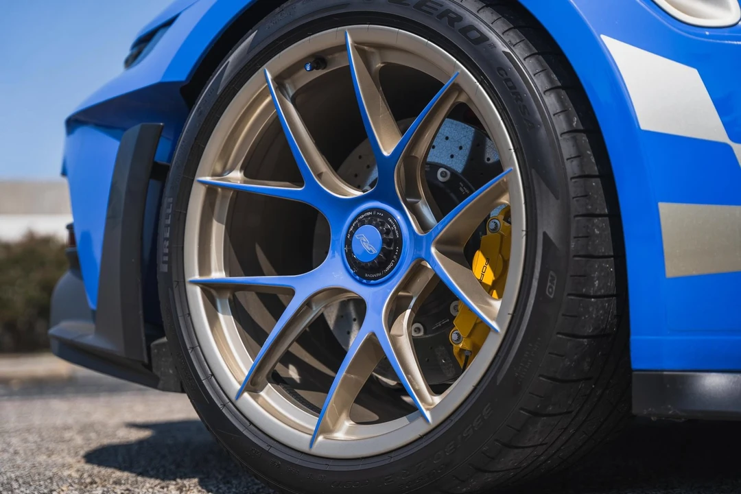 2025 Porsche 992 GT3 RS - Image 19 of 31