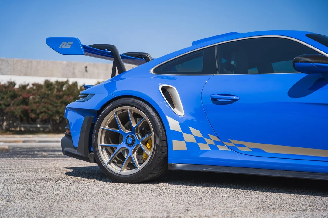 2025 Porsche 992 GT3 RS - Image 18 of 31