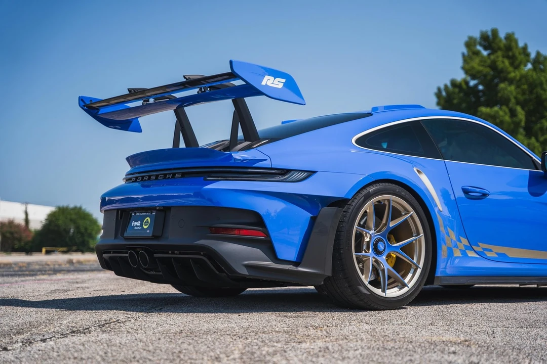 2025 Porsche 992 GT3 RS - Image 14 of 31