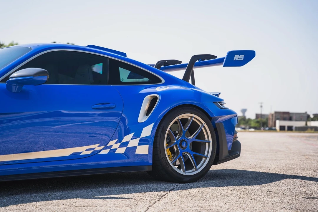 2025 Porsche 992 GT3 RS - Image 5 of 31