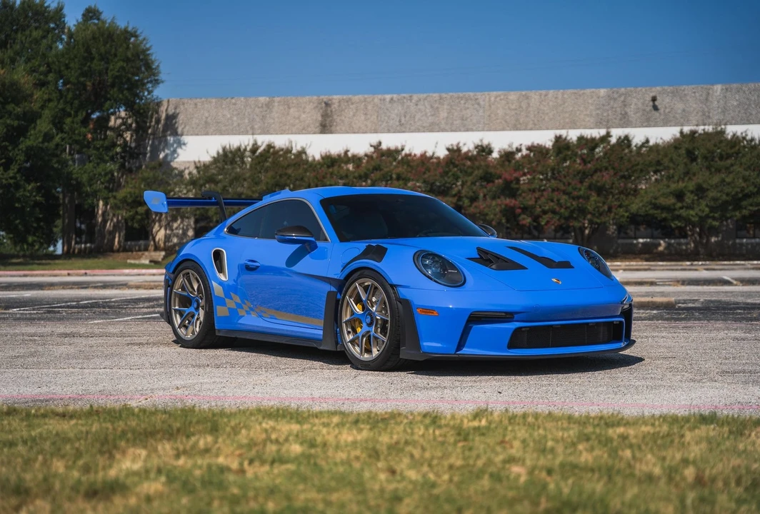 2025 Porsche 992 GT3 RS - Image 23 of 31