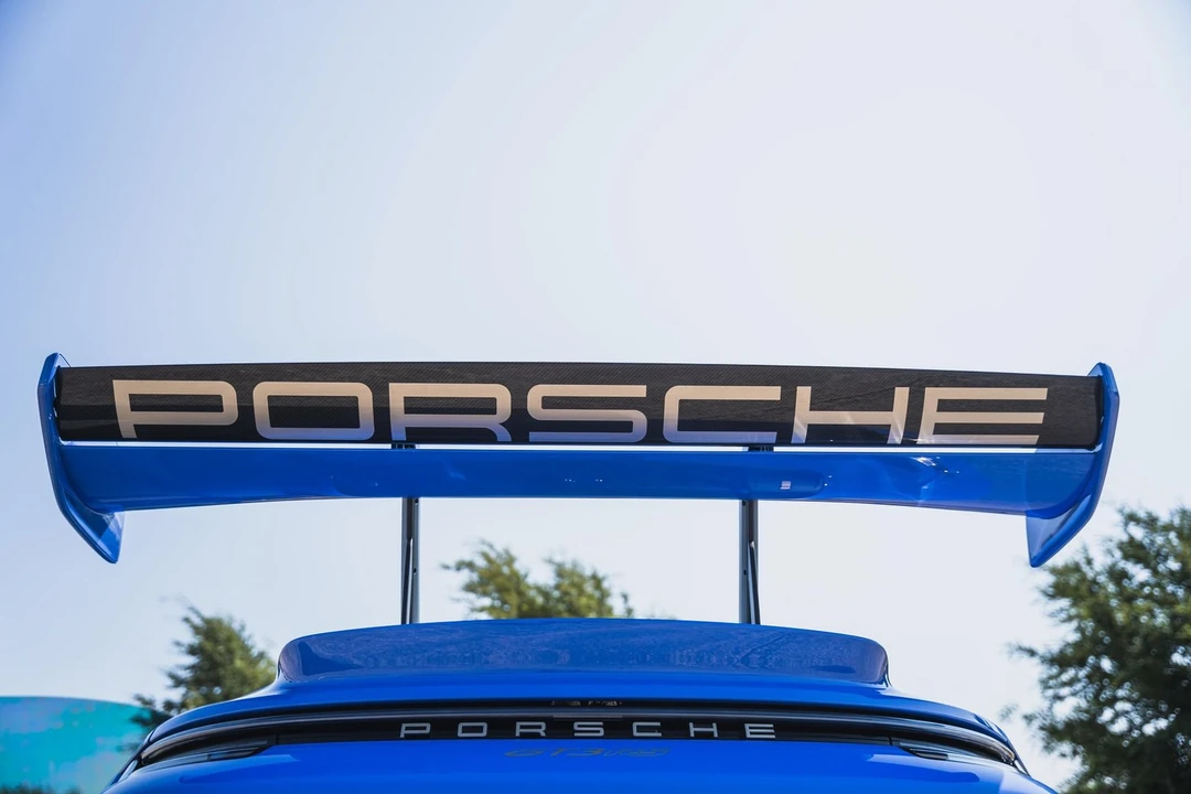 2025 Porsche 992 GT3 RS - Image 27 of 31