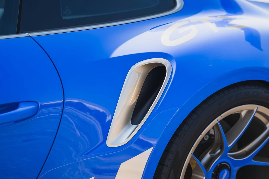 2025 Porsche 992 GT3 RS - Image 10 of 31