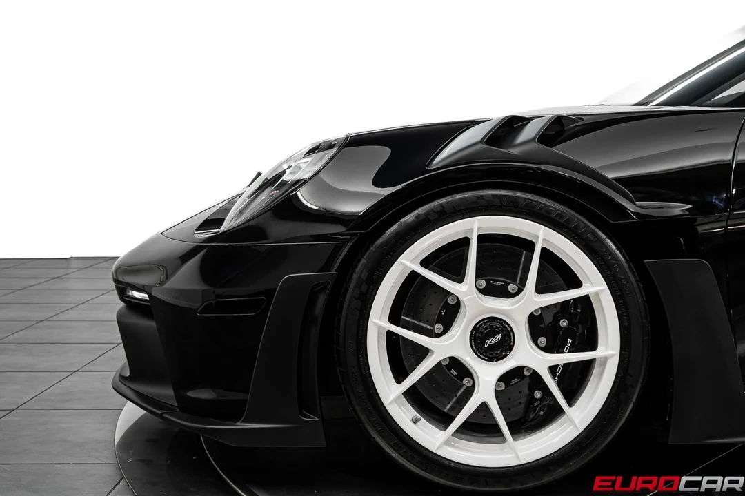 2025 Porsche 992 GT3 RS - Image 14 of 31