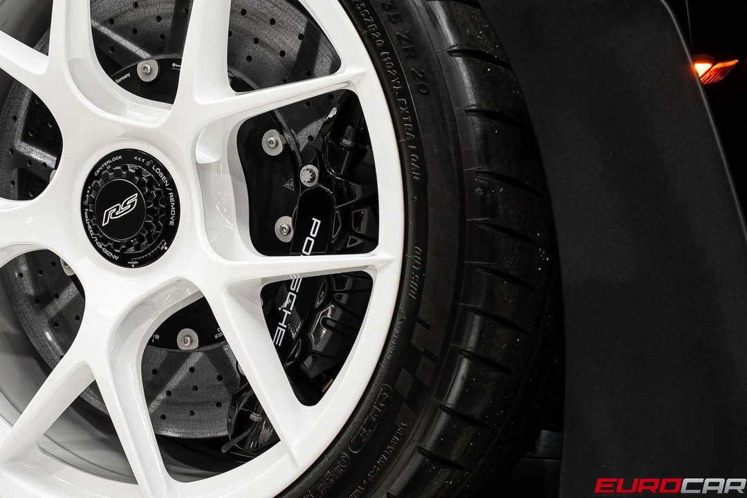 2025 Porsche 992 GT3 RS - Image 27 of 31