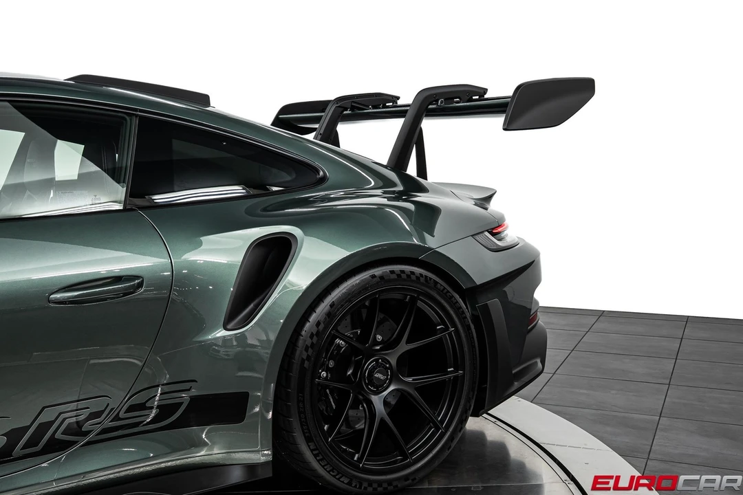 2025 Porsche 992 GT3 RS - Image 17 of 31