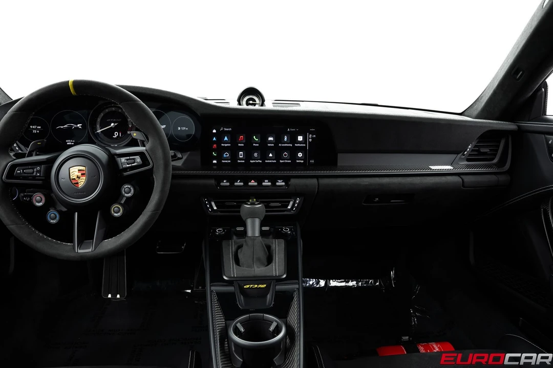 2025 Porsche 992 GT3 RS - Image 27 of 31