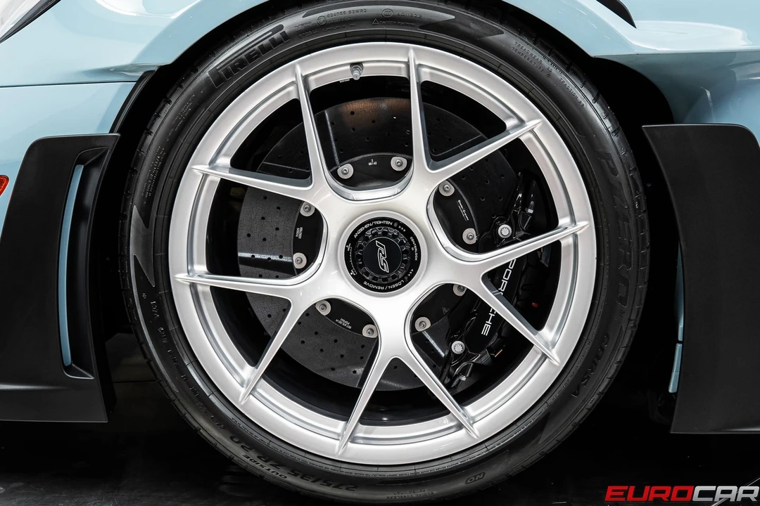 2025 Porsche 992 GT3 RS - Image 25 of 31