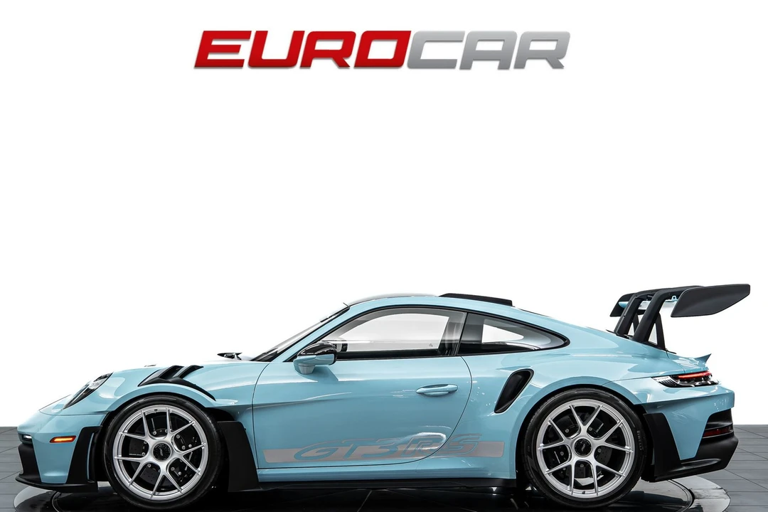 2025 Porsche 992 GT3 RS - Image 2 of 31