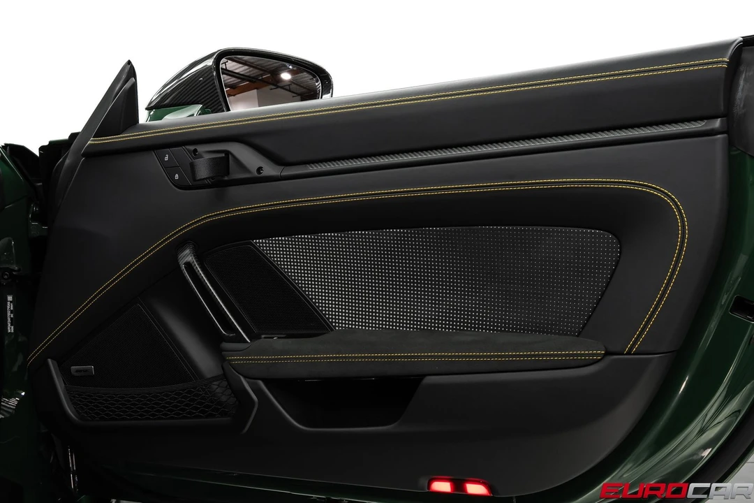 2025 Porsche 992 GT3 RS - Image 28 of 31