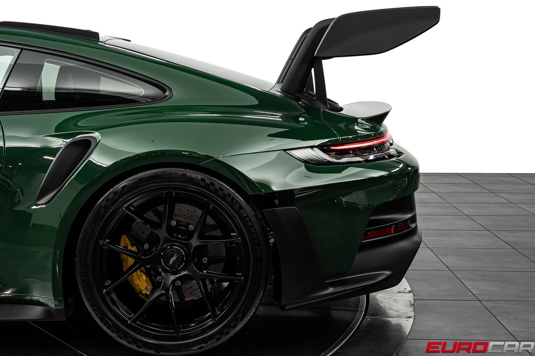 2025 Porsche 992 GT3 RS - Image 19 of 31