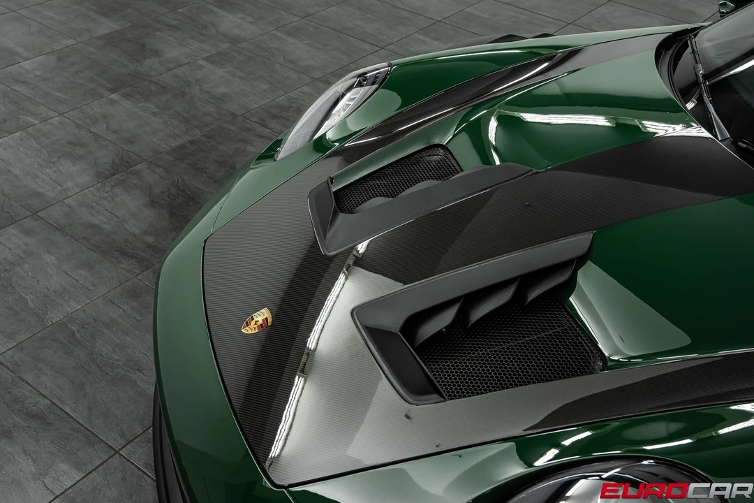 2025 Porsche 992 GT3 RS - Image 9 of 31