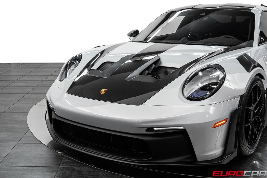 2025 Porsche 992 GT3 RS - Image 13 of 31