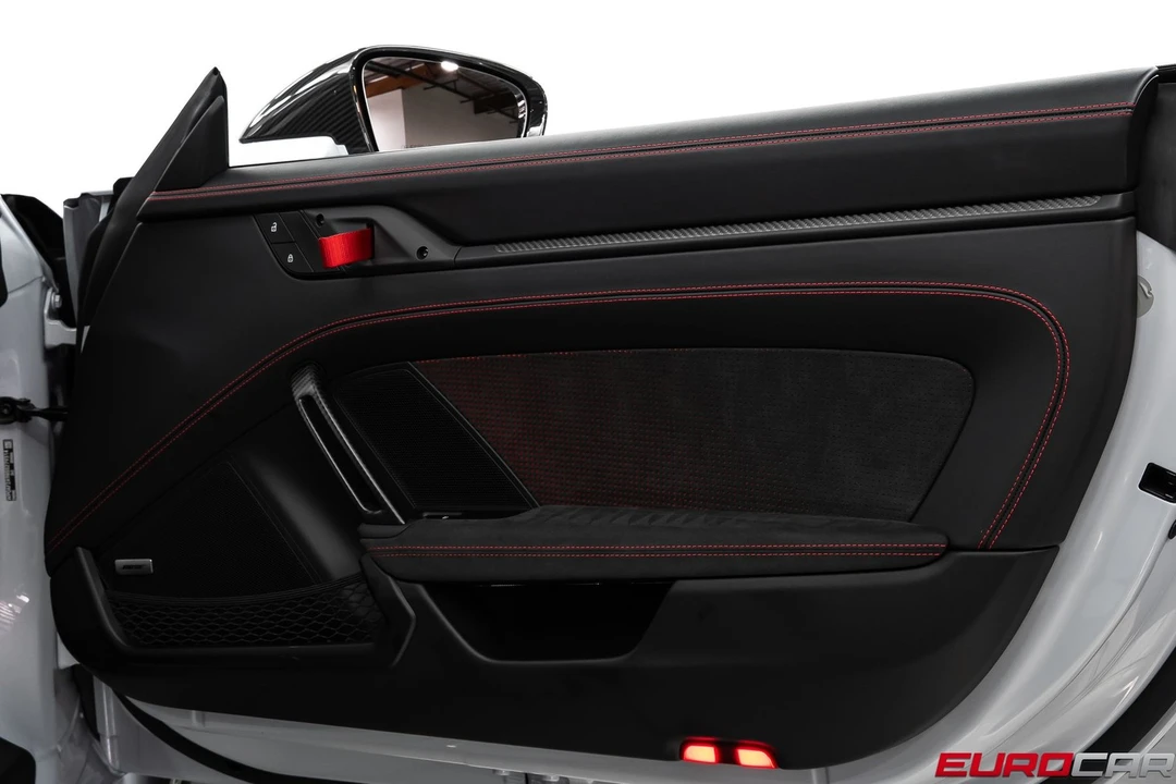 2025 Porsche 992 GT3 RS - Image 28 of 31