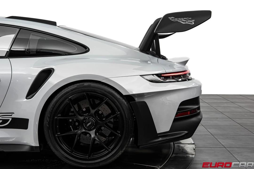 2025 Porsche 992 GT3 RS - Image 19 of 31