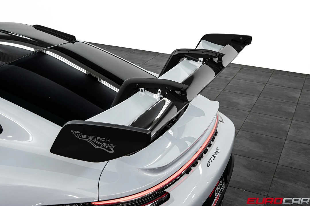 2025 Porsche 992 GT3 RS - Image 21 of 31