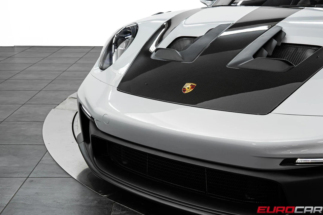 2025 Porsche 992 GT3 RS - Image 12 of 31