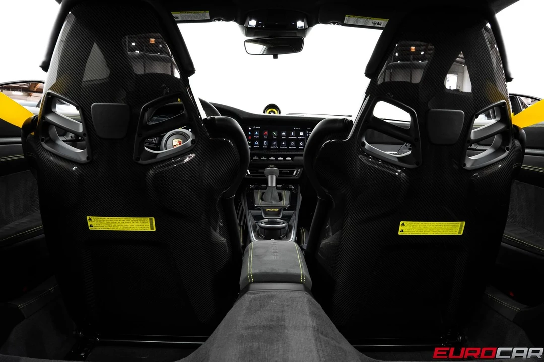 2025 Porsche 992 GT3 RS - Image 28 of 31