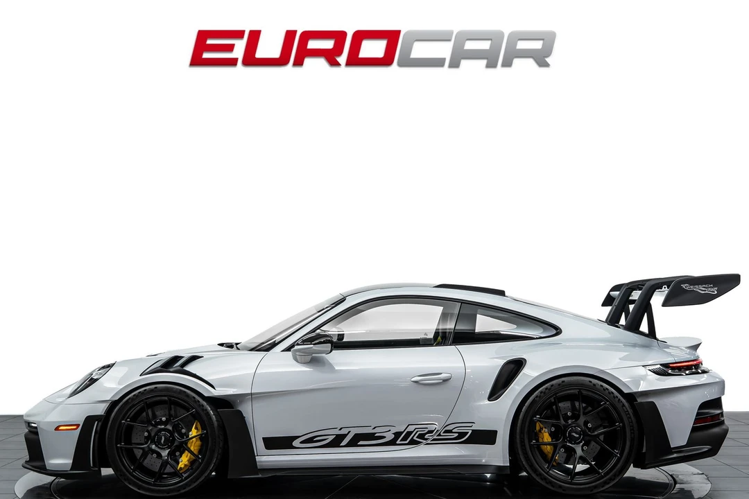 2025 Porsche 992 GT3 RS - Image 2 of 31