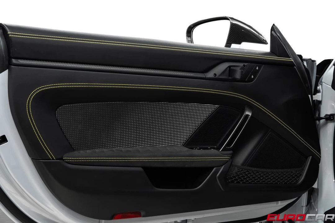 2025 Porsche 992 GT3 RS - Image 26 of 31