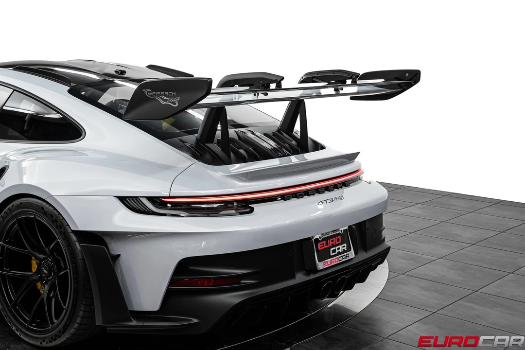 2025 Porsche 992 GT3 RS - Image 19 of 31