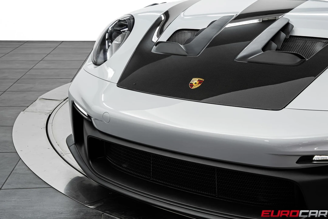 2025 Porsche 992 GT3 RS - Image 10 of 31