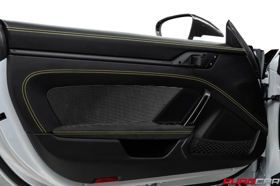 2025 Porsche 992 GT3 RS - Image 26 of 31