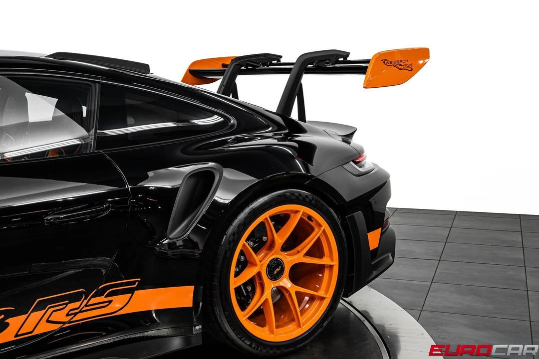 2025 Porsche 992 GT3 RS - Image 17 of 31