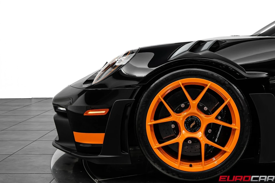 2025 Porsche 992 GT3 RS - Image 14 of 31