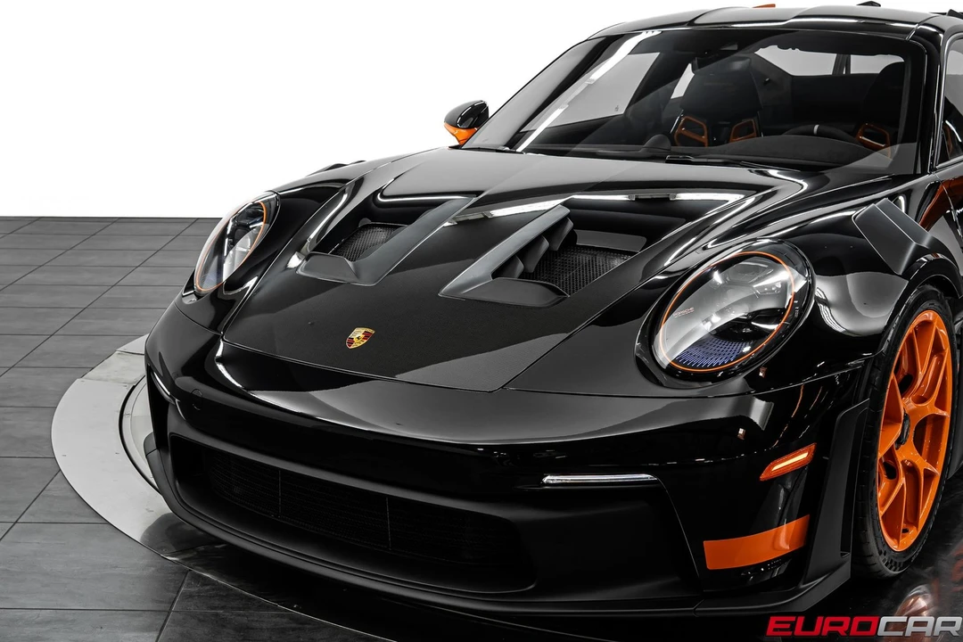 2025 Porsche 992 GT3 RS - Image 13 of 31
