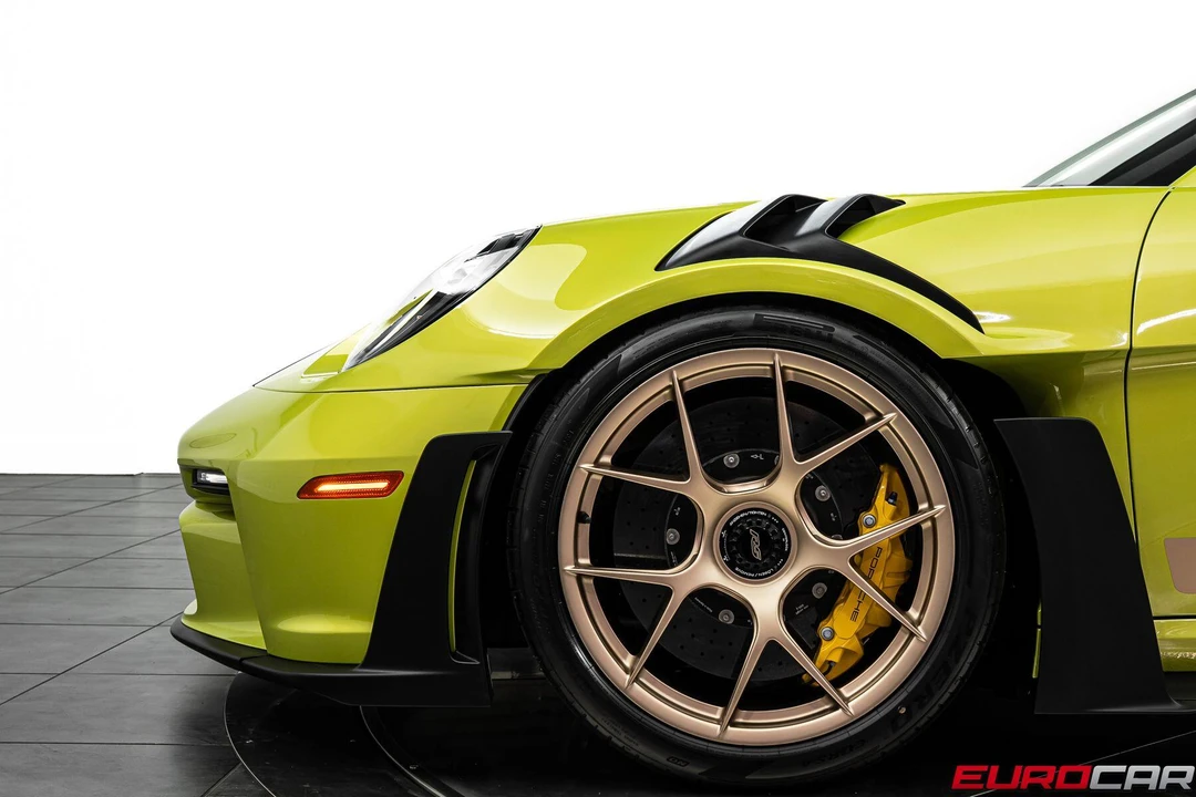 2025 Porsche 992 GT3 RS - Image 14 of 31