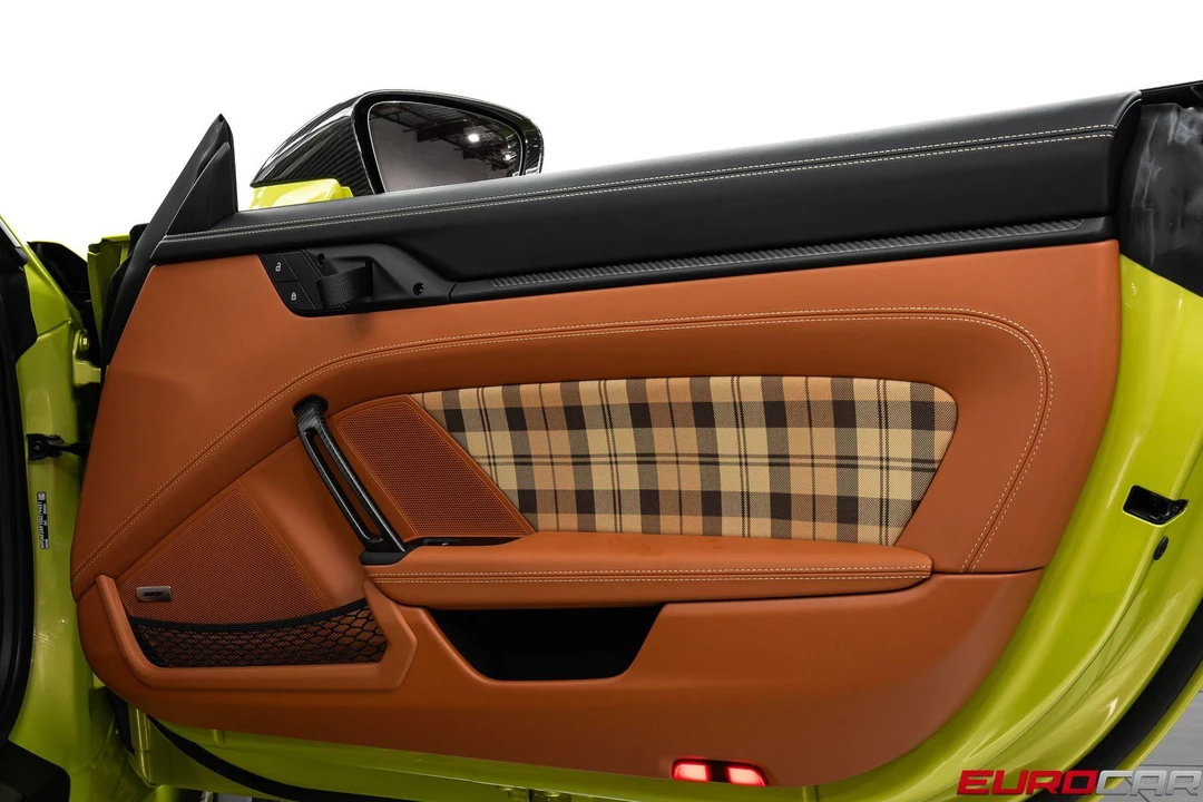 2025 Porsche 992 GT3 RS - Image 28 of 31