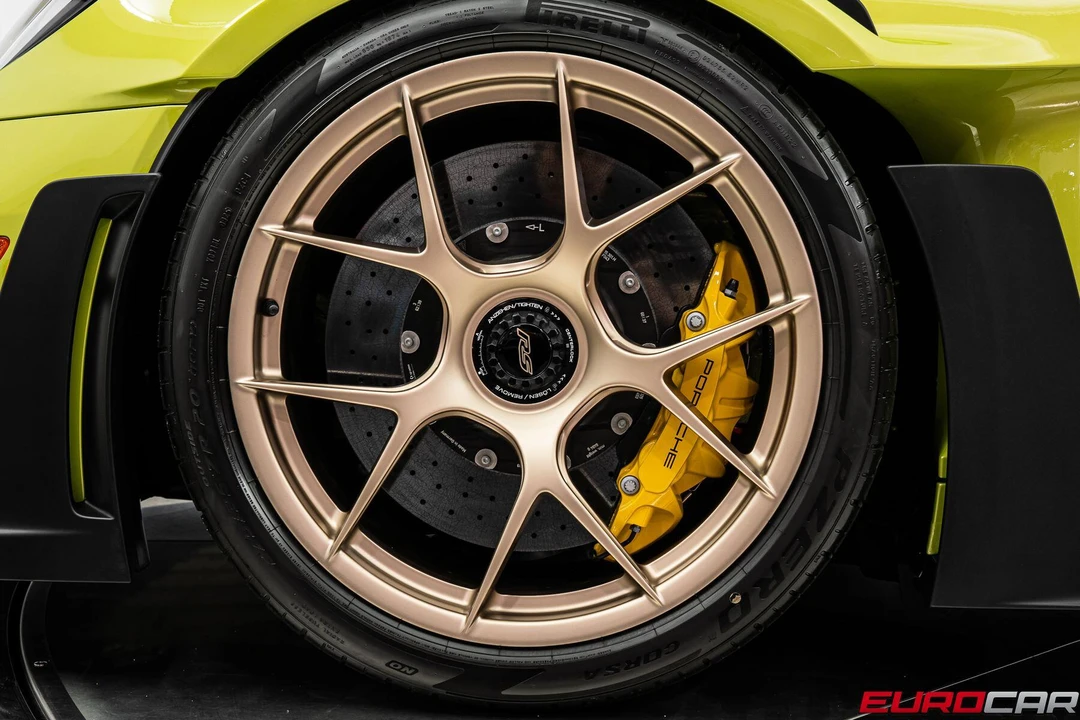 2025 Porsche 992 GT3 RS - Image 26 of 31