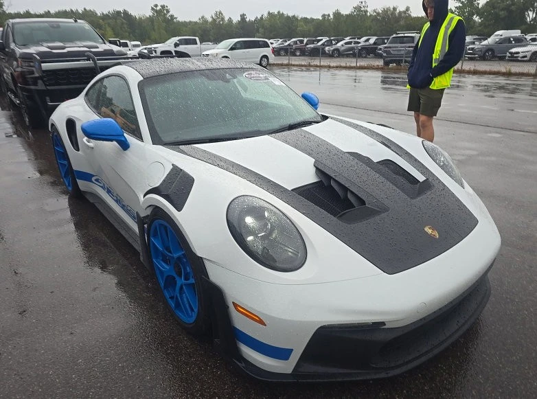 2025 Porsche 992 GT3 RS - Image 4 of 5