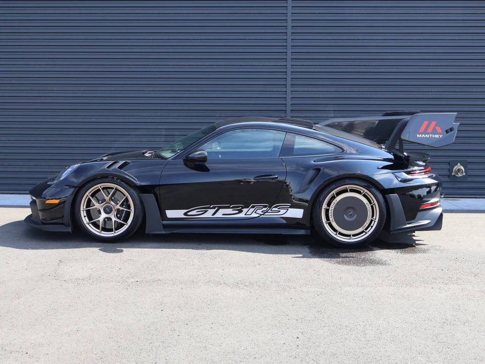 2025 Porsche 992 GT3 RS - Image 2 of 5