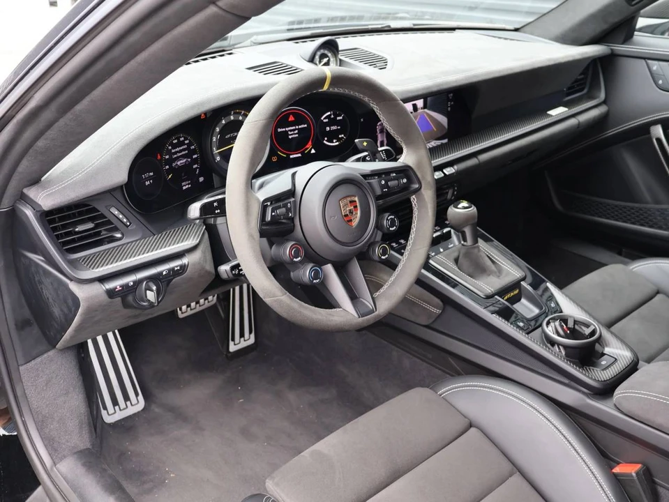 2025 Porsche 992 GT3 RS - Image 4 of 5