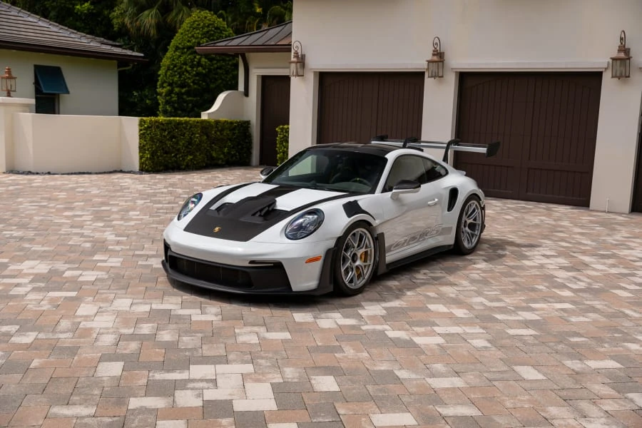 2025 Porsche 992 GT3 RS - Image 12 of 31