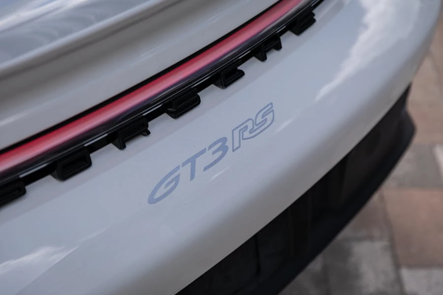 2025 Porsche 992 GT3 RS - Image 22 of 31