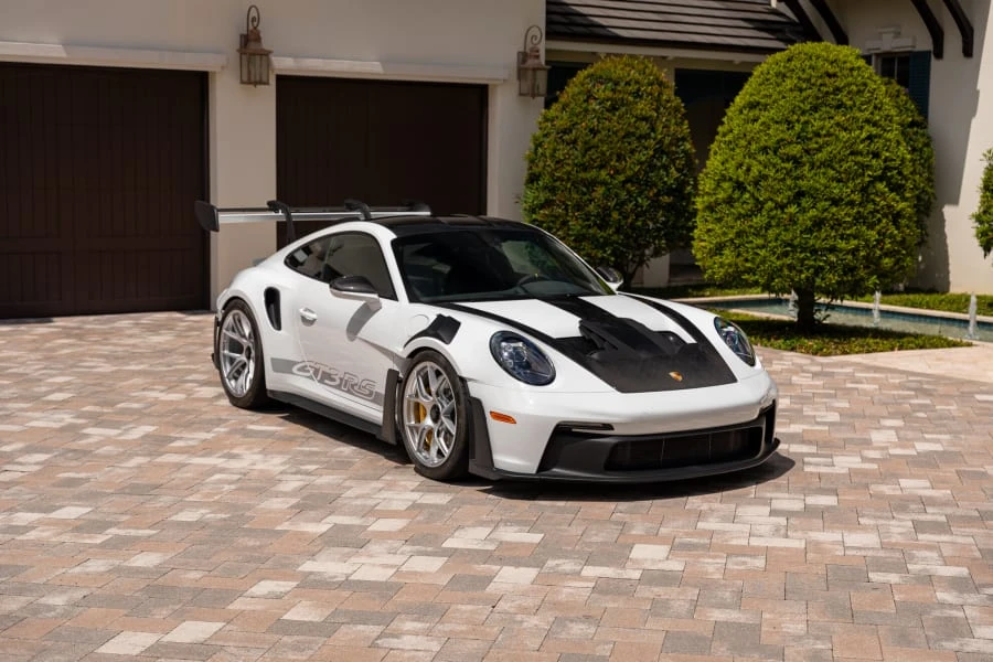 2025 Porsche 992 GT3 RS - Image 9 of 31