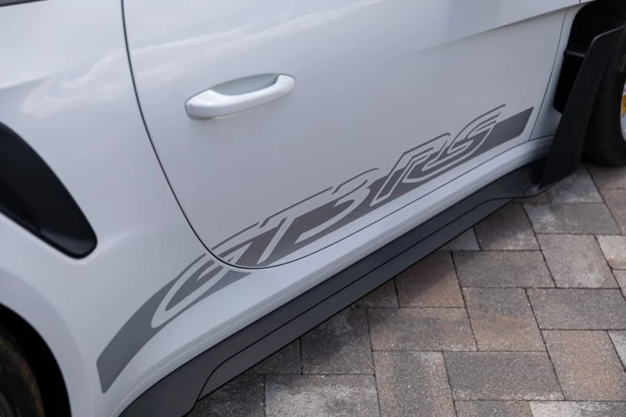 2025 Porsche 992 GT3 RS - Image 29 of 31