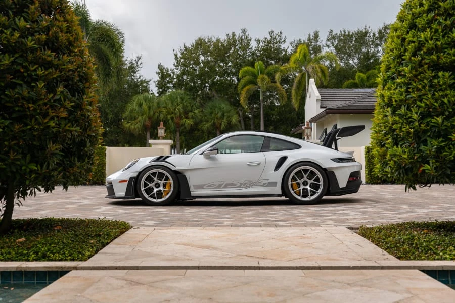 2025 Porsche 992 GT3 RS - Image 2 of 31