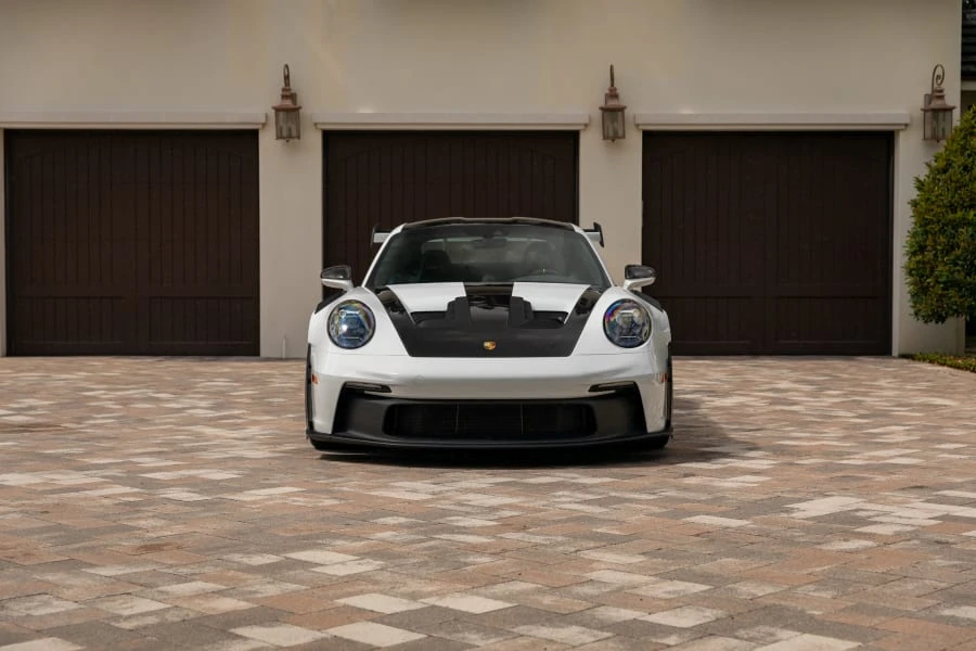 2025 Porsche 992 GT3 RS - Image 4 of 31