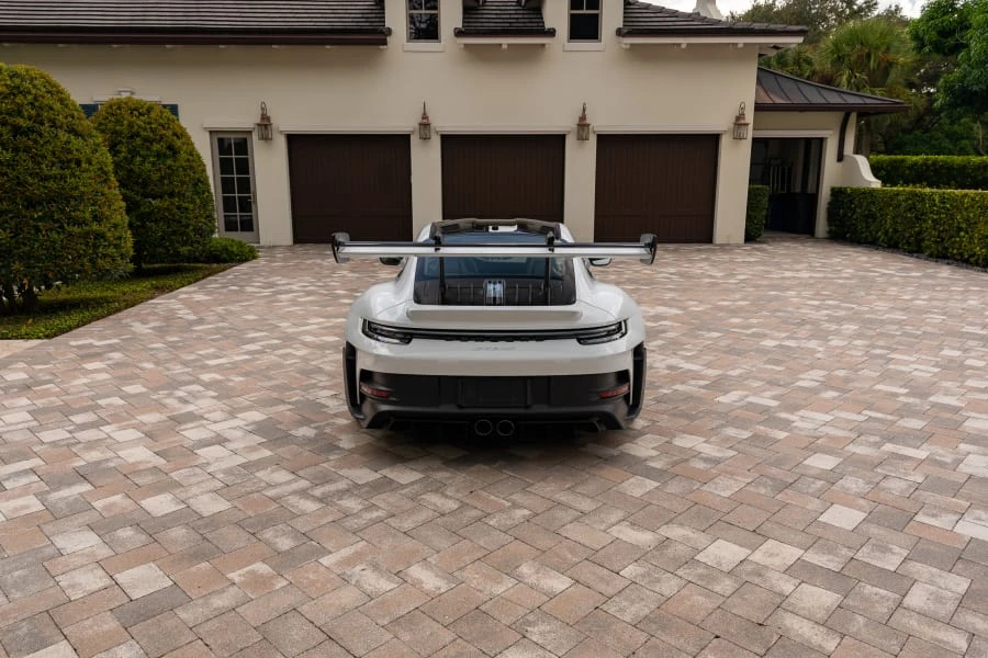 2025 Porsche 992 GT3 RS - Image 13 of 31