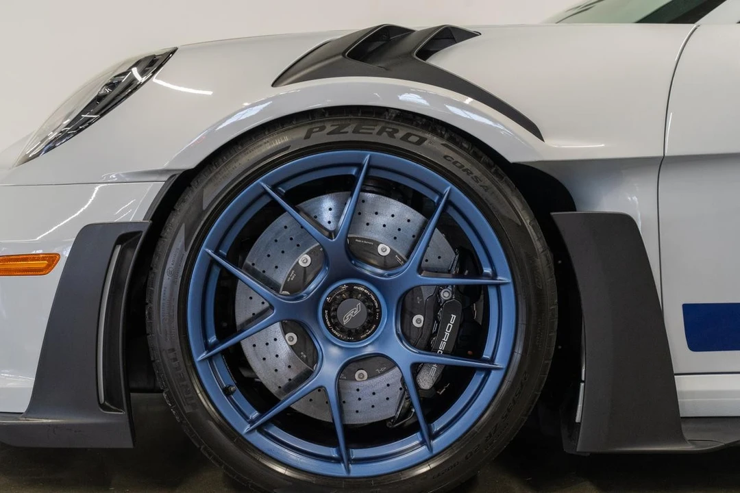 2025 Porsche 992 GT3 RS - Image 20 of 21