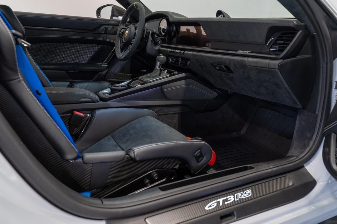 2025 Porsche 992 GT3 RS - Image 9 of 21